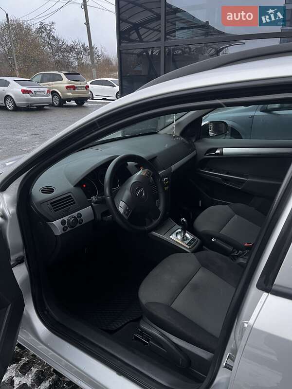 Универсал Opel Astra 2005 в Львове