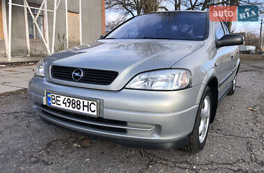 Седан Opel Astra 2006 в Новому Бузі