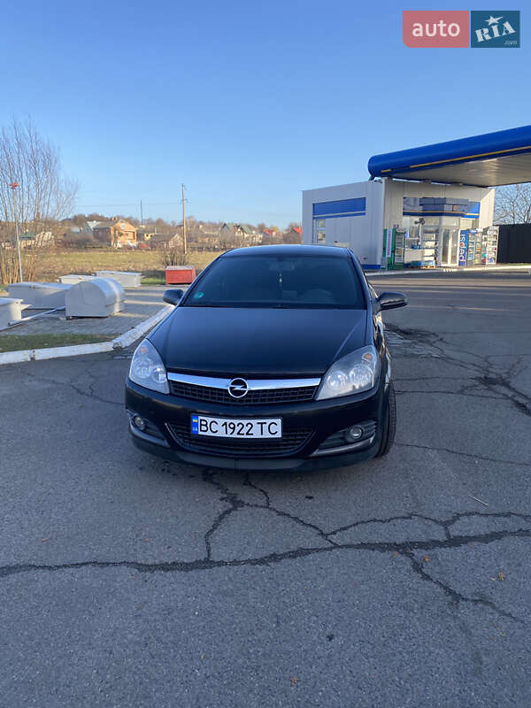 Хэтчбек Opel Astra 2008 в Львове
