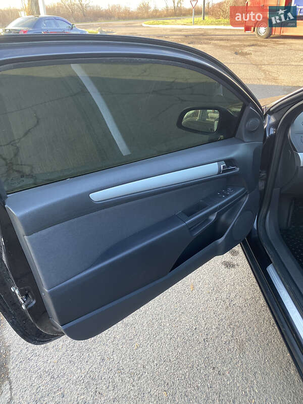 Хэтчбек Opel Astra 2008 в Львове