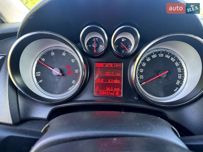 Универсал Opel Astra 2015 в Хмельницком