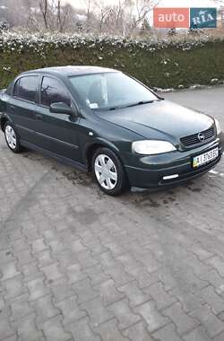 Седан Opel Astra 2003 в Турке