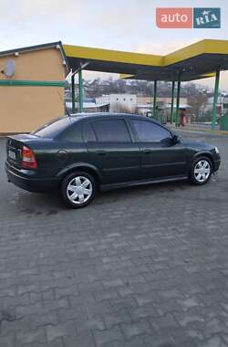 Седан Opel Astra 2003 в Турке