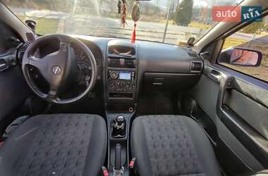 Седан Opel Astra 2003 в Турке