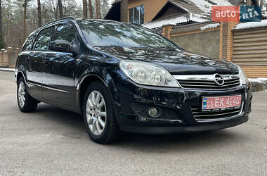 Универсал Opel Astra 2008 в Чернигове