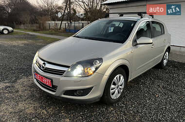 Хэтчбек Opel Astra 2009 в Луцке