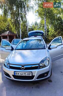 Универсал Opel Astra 2006 в 