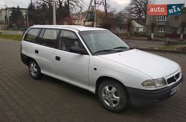 Универсал Opel Astra 1998 в Луцке