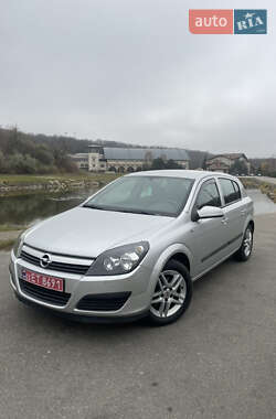 Хэтчбек Opel Astra 2005 в Днепре