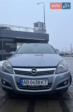 Универсал Opel Astra 2009 в Виннице