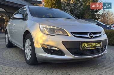 Универсал Opel Astra 2013 в Львове