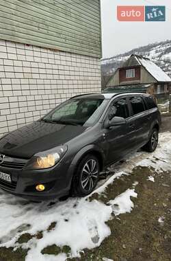 Универсал Opel Astra 2010 в 