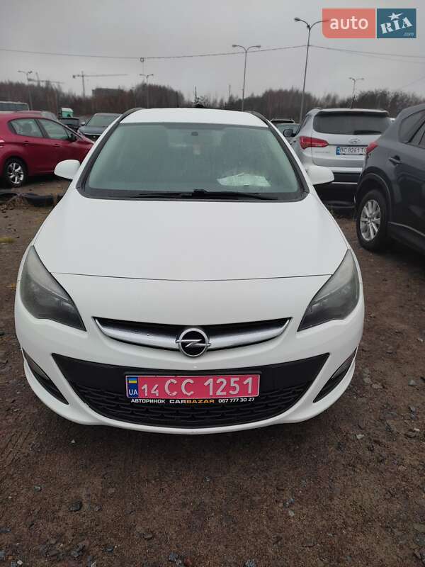 Универсал Opel Astra 2014 в 