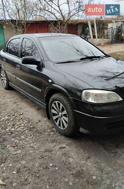 Седан Opel Astra 2006 в Зачепилівці