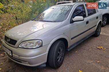 Хэтчбек Opel Astra 2004 в Киеве