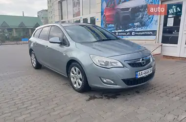 Opel Astra 2011