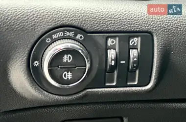 Opel Astra 2011