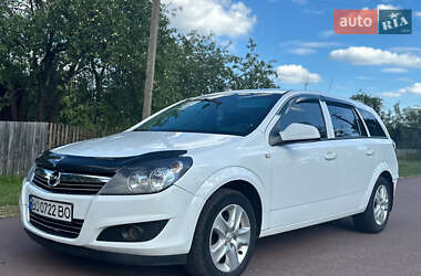 Opel Astra 2012