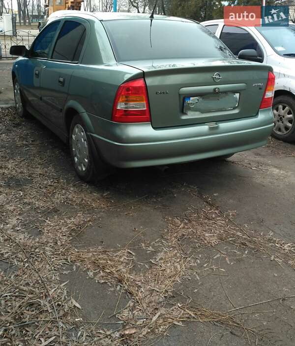 Седан Opel Astra 2008 в Бердичеві
