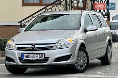 Opel Astra 2010