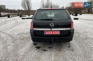 Универсал Opel Astra 2005 в Ровно