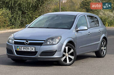 Хэтчбек Opel Astra 2005 в Кривом Роге