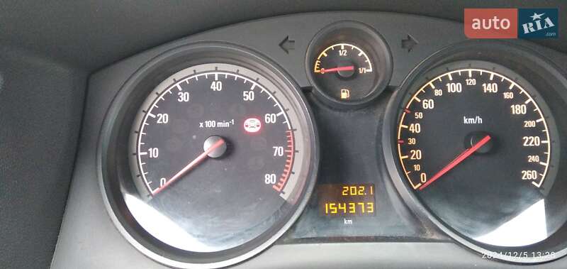 Хэтчбек Opel Astra 2011 в Львове