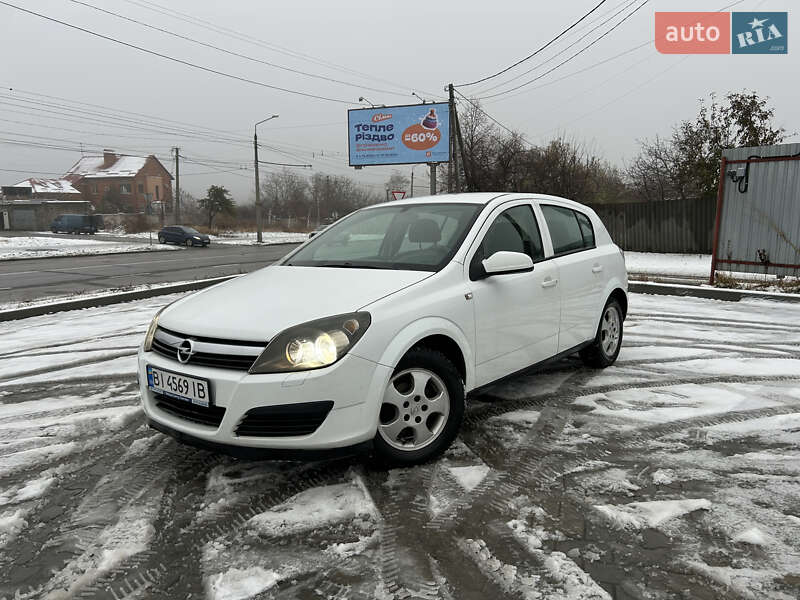 Хэтчбек Opel Astra 2006 в Полтаве