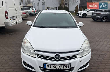 Opel Astra 2013