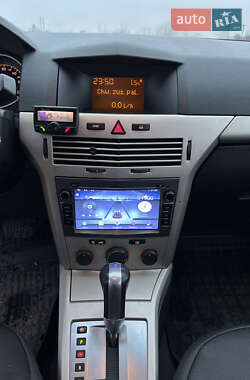 Универсал Opel Astra 2008 в 