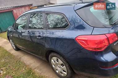 Универсал Opel Astra 2011 в 