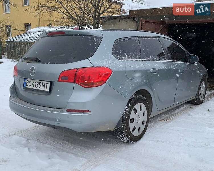 Универсал Opel Astra 2013 в Бориславе фото 3 Универсал Opel Astra 2013 в Бориславе