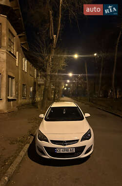 Opel Astra 2012