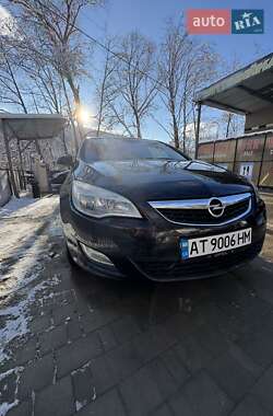 Седан Opel Astra 2011 в 