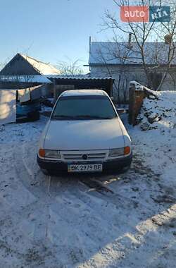 Седан Opel Astra 1993 в Острозі