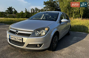 Хетчбек Opel Astra 2004 в Житомирі