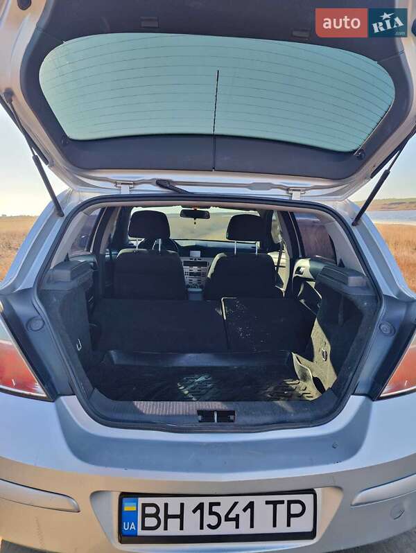 Хэтчбек Opel Astra 2008 в Южном фото 22 Хэтчбек Opel Astra 2008 в Южном