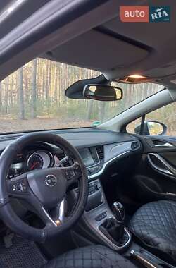 Універсал Opel Astra 2016 в Маневичах