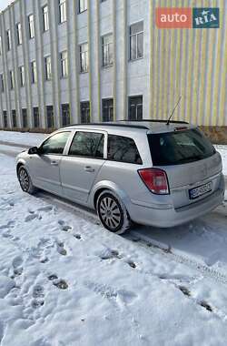 Универсал Opel Astra 2009 в 
