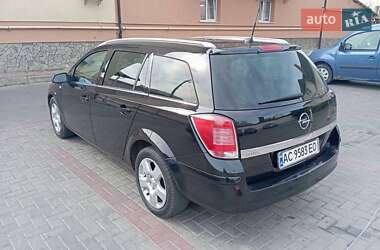 Универсал Opel Astra 2005 в Луцке