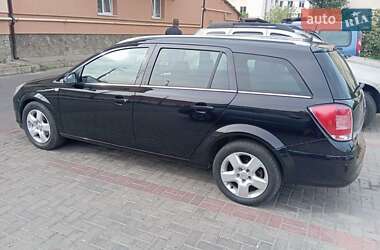 Универсал Opel Astra 2005 в Луцке