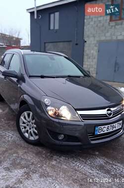 Універсал Opel Astra 2009 в Городку