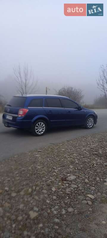 Универсал Opel Astra 2008 в Богородчанах