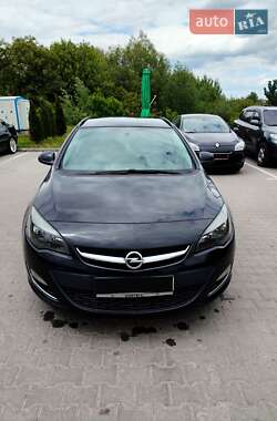 Opel Astra 2012