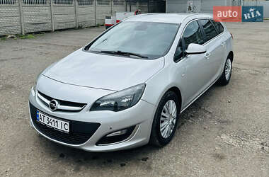 Универсал Opel Astra 2013 в Коломые