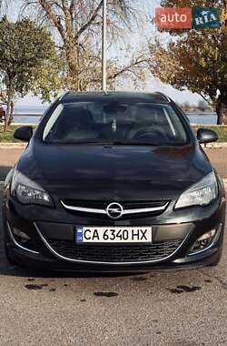 Универсал Opel Astra 2015 в Черкассах