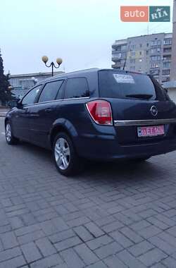Универсал Opel Astra 2009 в 