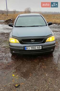 Седан Opel Astra 2007 в Гребенке