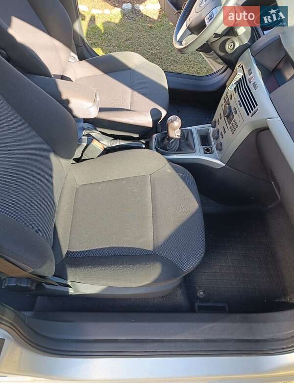 Универсал Opel Astra 2009 в Ивано-Франковске