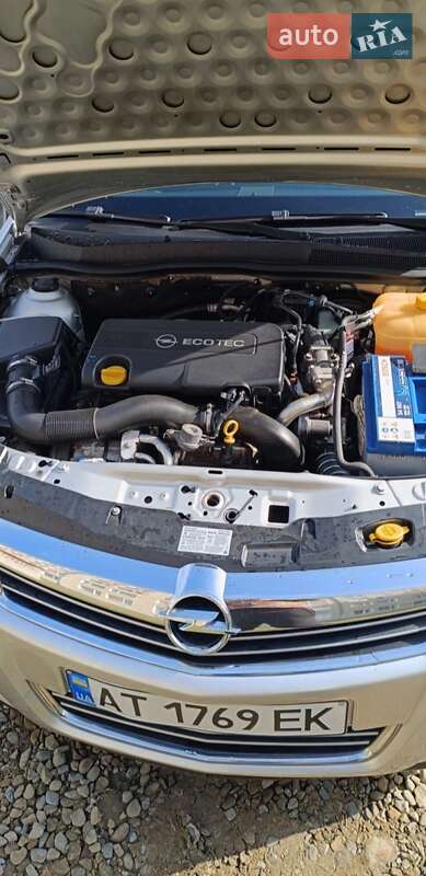 Универсал Opel Astra 2009 в Ивано-Франковске